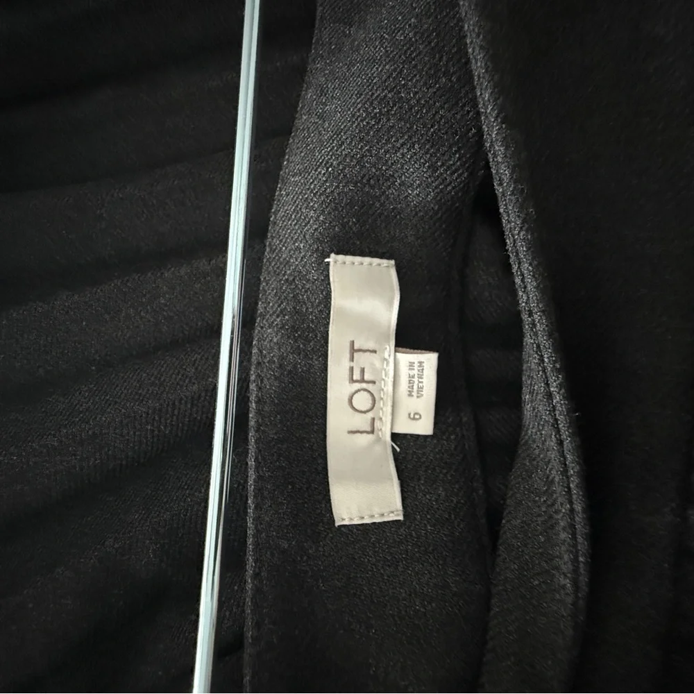 Loft Black Pleated Skirt - Picture 3 of 4